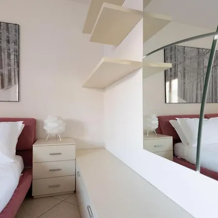 Apartman Milano 38 - Carcentina